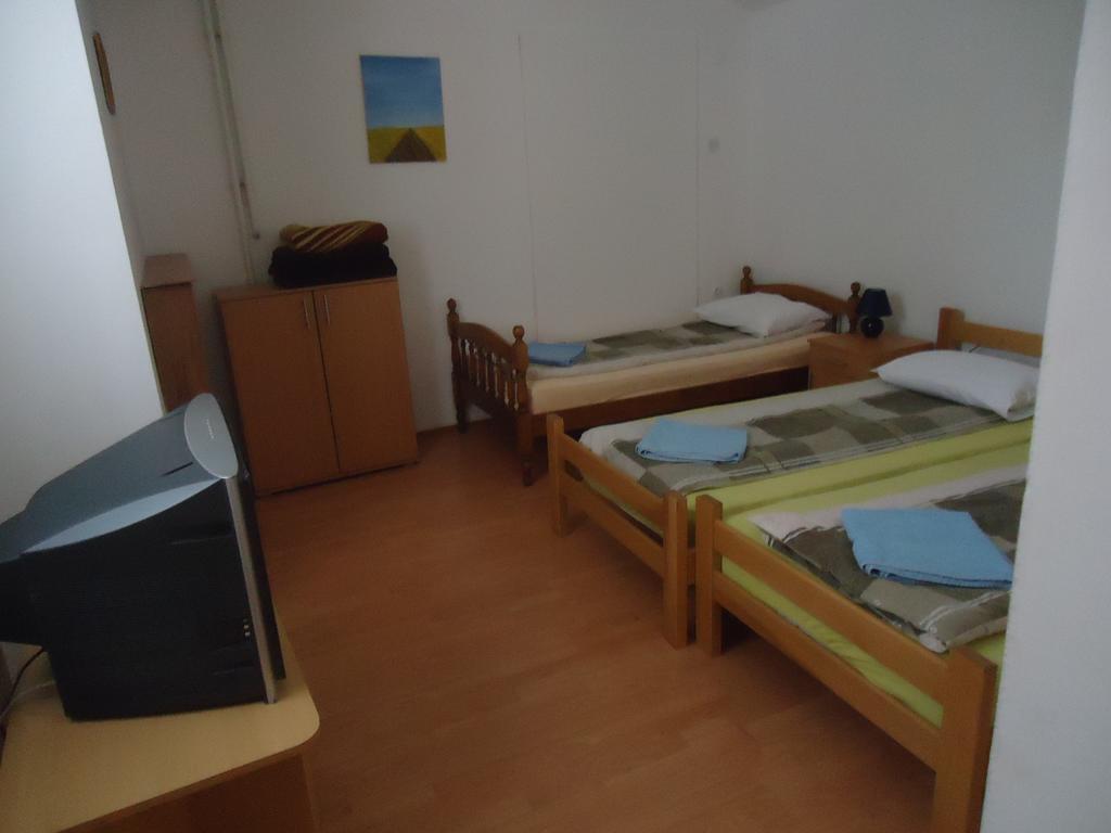 Prenociste Vila Stara Breza Палич Номер фото